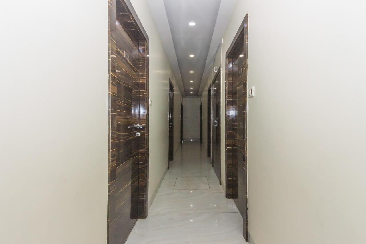 Capital O Hotel Pearl Near Us Embassy Mumbai Exterior photo